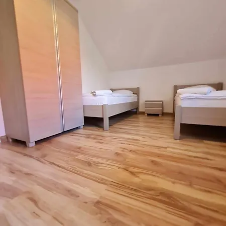 Goscinne Lenaili Casa de hóspedes